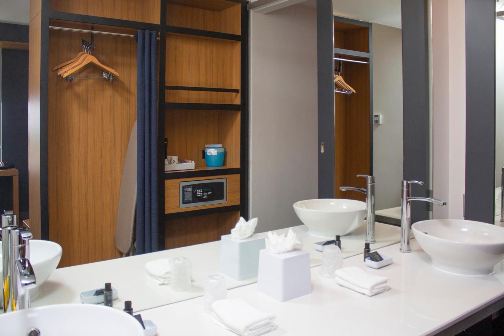 Aloft Miami Doral Hotel Bagian luar foto