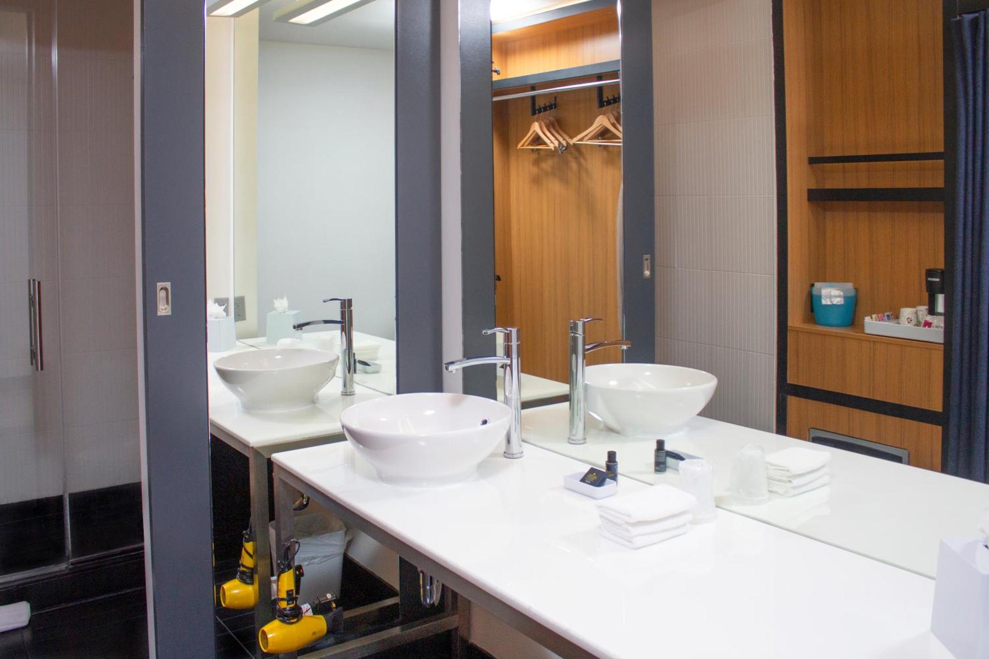 Aloft Miami Doral Hotel Bagian luar foto
