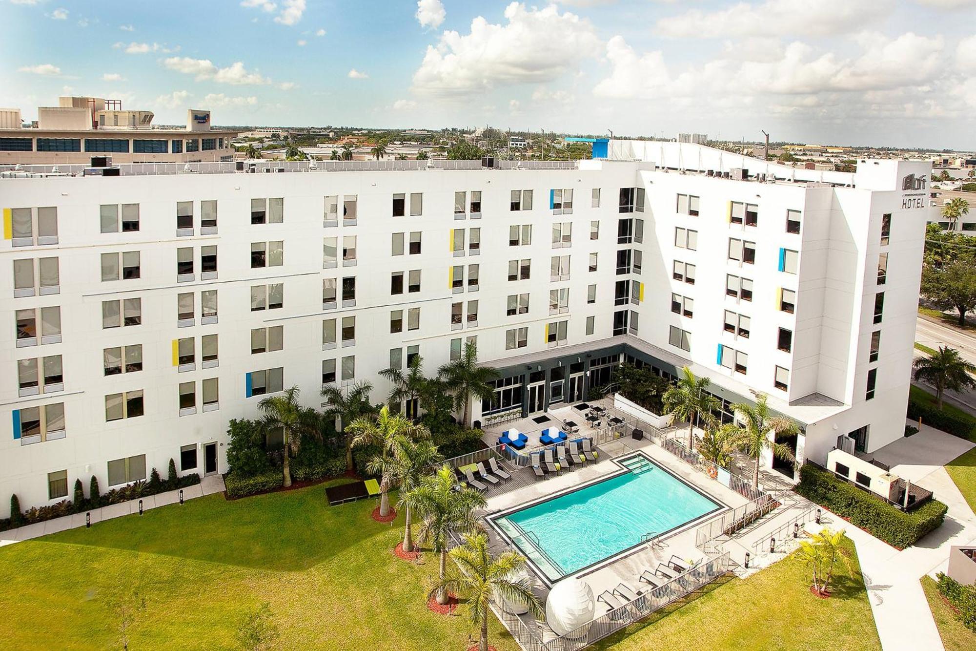 Aloft Miami Doral Hotel Bagian luar foto